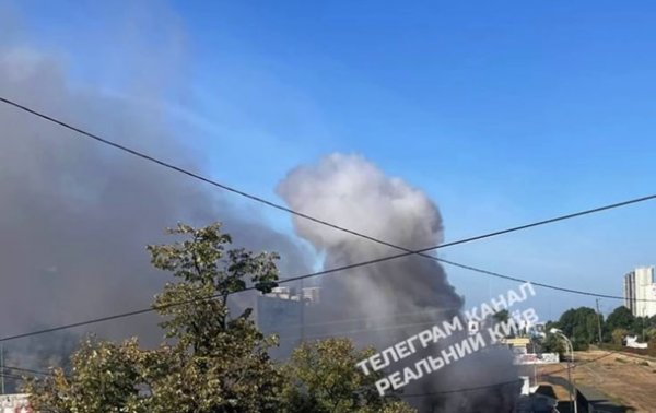 Реактивні БпЛА атакували АЗС у двох районах Києва