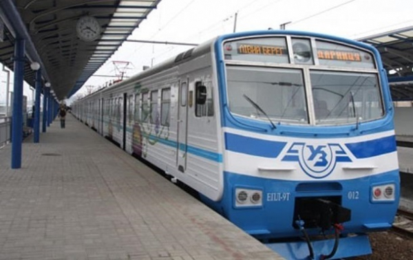 У Києві запускають додаткові рейси електрички між правим та лівим берегами